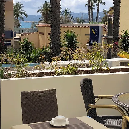 Szálloda Anglade 3*