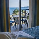 Anglade Hotel