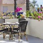 Hotel Anglade 3*