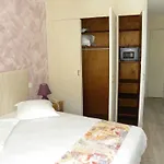 Anglade Hotel
