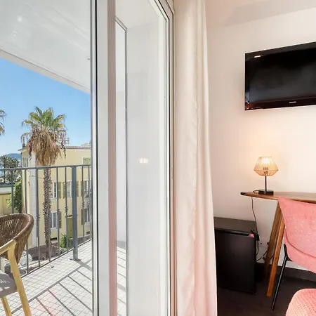 Otel Anglade