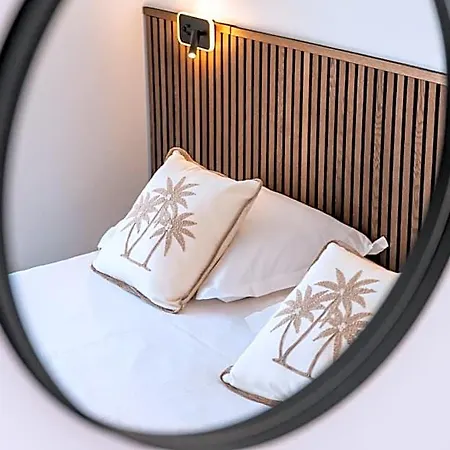 Anglade Hotel