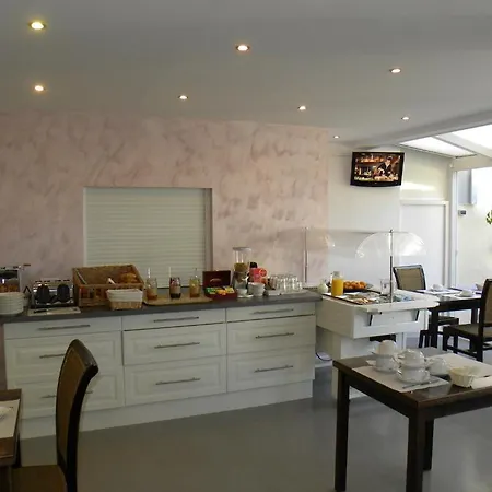 Hotell Anglade 3*