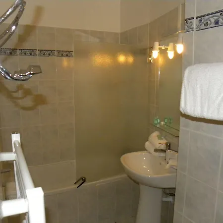 Anglade Otel Le Lavandou