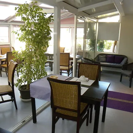 Hotell Anglade 3*