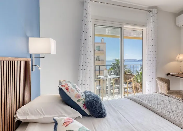 Szálloda Anglade 3*