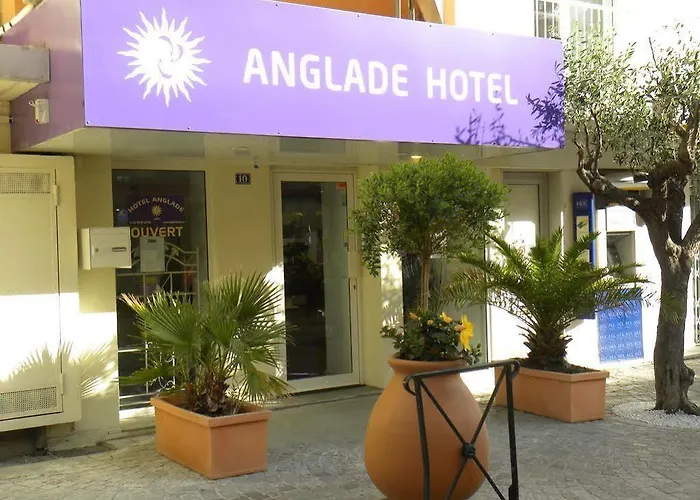 Anglade לה לבאנדו